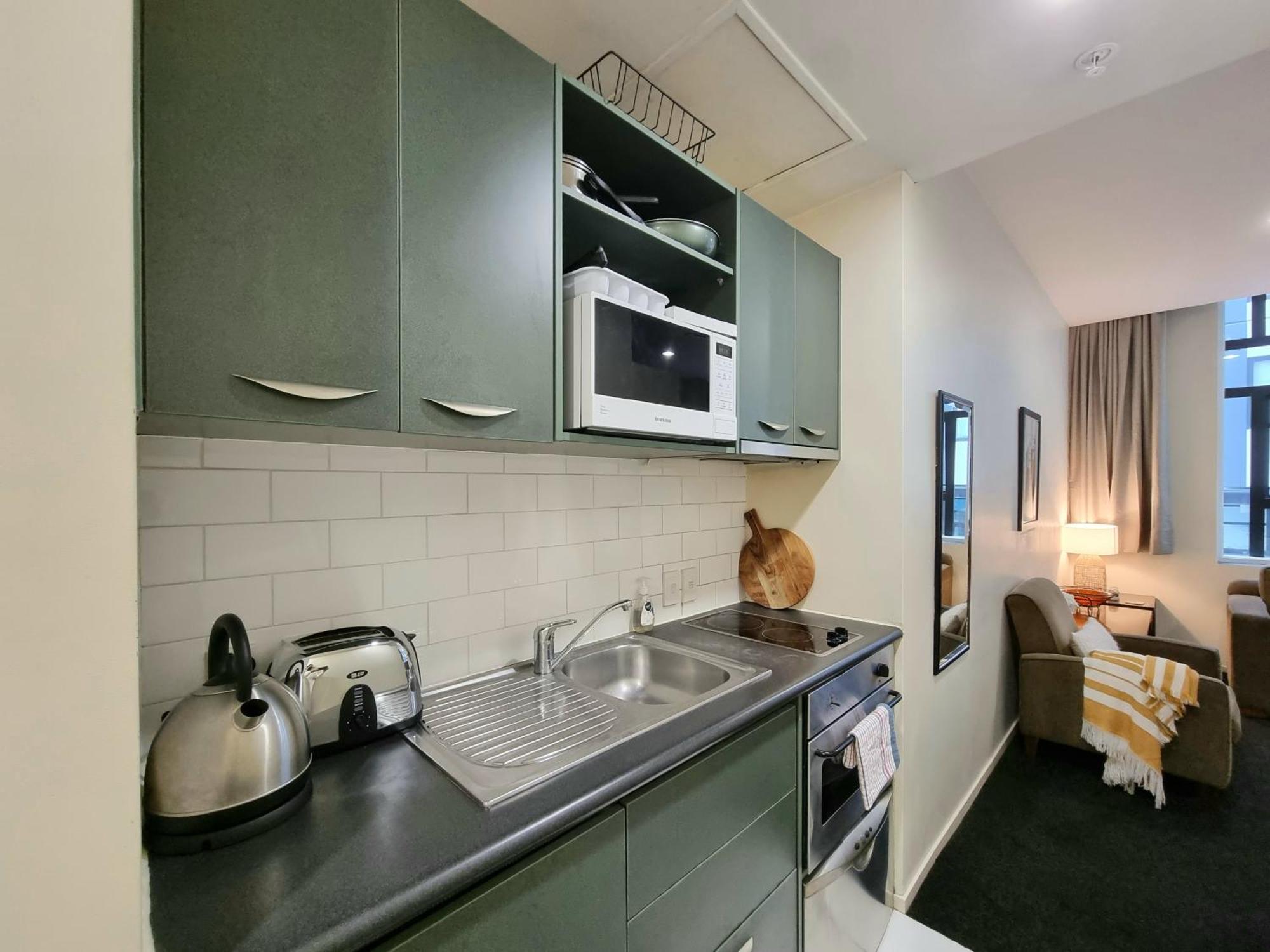 Urban Deco Apartment On Queen Street Auckland Cameră foto